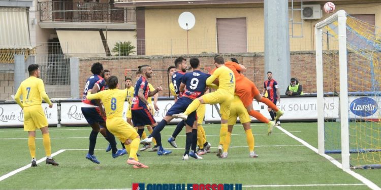 Cerignola-Taranto 0-0, la cronaca: pareggio senza emozioni