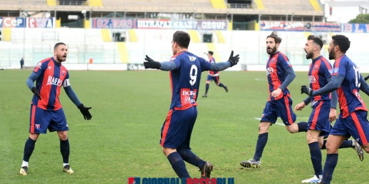 Taranto-Lavello 2-0, la cronaca: doppio morso argentino. Abayian-Guaita gol!