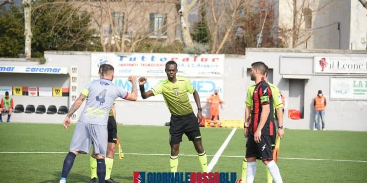 Sorrento-Taranto 0-3, la cronaca: tre limoni al “Surriento”