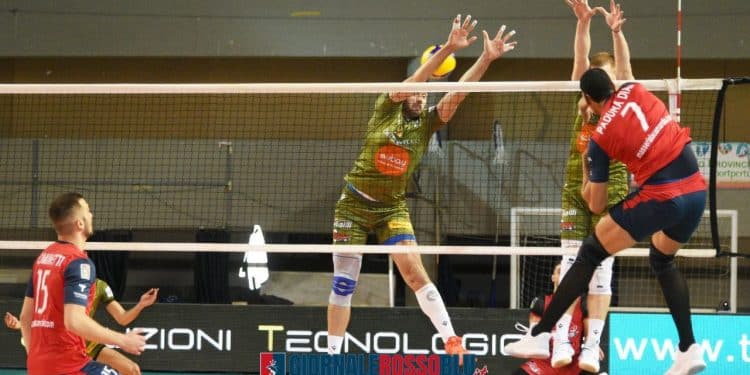 Prisma Taranto Volley-Emma Villas Aubay Siena 1-3, la fotogallery
