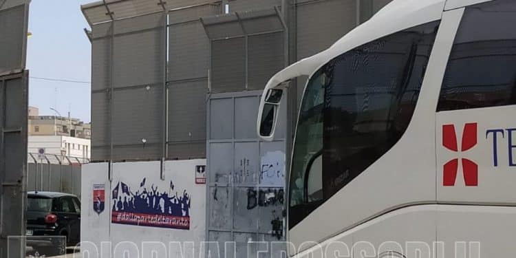 Taranto, sorpresa allo Iacovone: una bellissima stampa #dallapartedeltaranto
