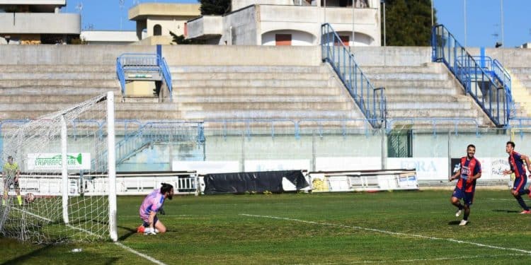Brindisi-Taranto 1-3, la fotogallery