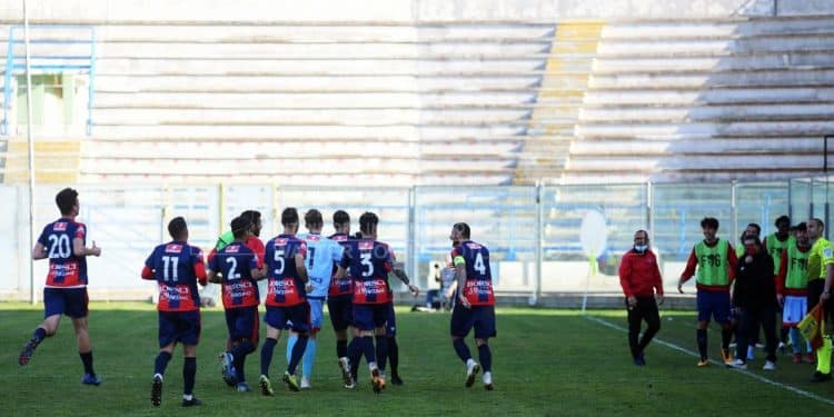 Brindisi-Taranto 1-3, la fotogallery