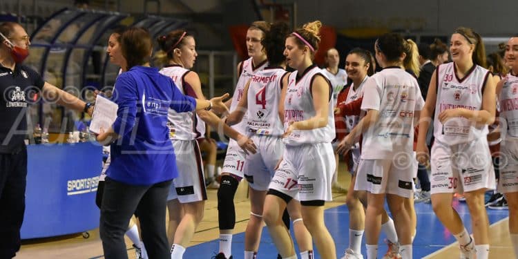 Ad Maiora Taranto-Salerno Basket 92 61-57, la fotogallery