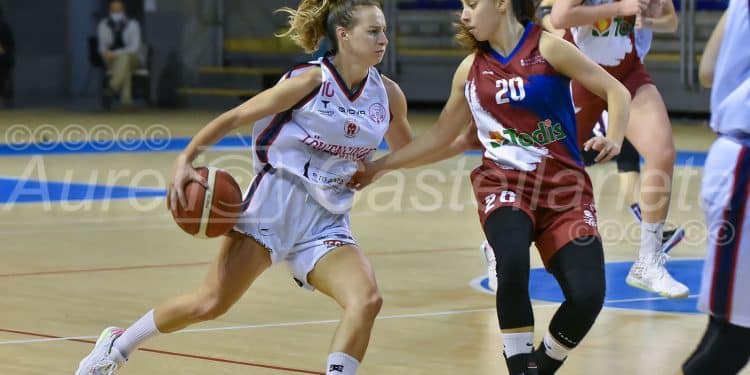 Ad Maiora Taranto-Salerno Basket 92 61-57, la fotogallery