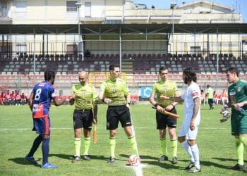 Real Aversa-Taranto 0-0, la moviola: rigore giusto, ma c’era fallo su un difensore rossoblu