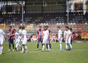 Real Aversa-Taranto 0-0, la moviola: rigore giusto, ma c’era fallo su un difensore rossoblu