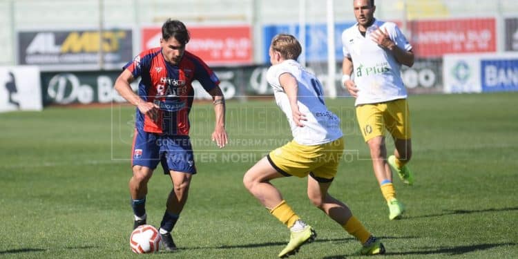 Taranto-Gravina 1-0, la fotogallery