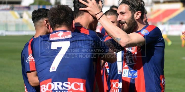 Taranto-Gravina 1-0, la fotogallery