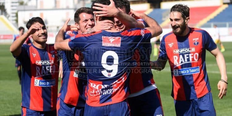 Taranto-Gravina 1-0, la fotogallery