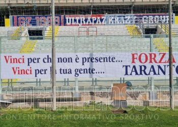 Taranto, i tifosi vicini alla squadra anche contro il Nardò