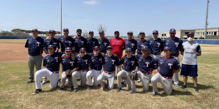 Tritons, esordio con sconfitta ma con molto onore