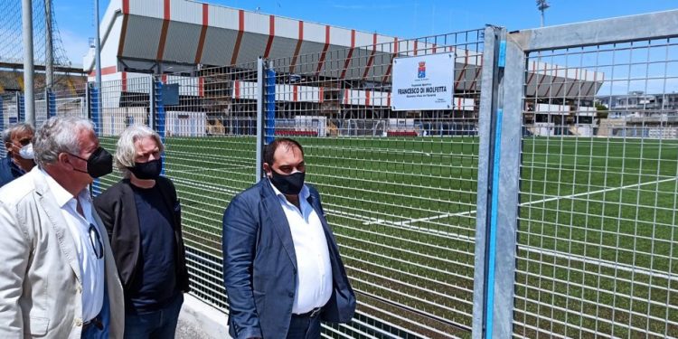 Stadio “Erasmo Iacovone”, il sindaco Melucci svela due targhe