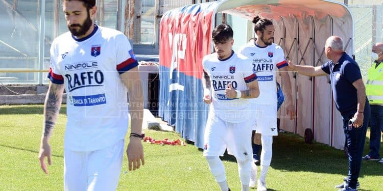 Taranto-Portici 2-3, la fotogallery