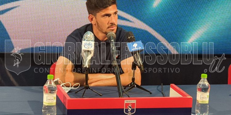 Taranto-Team Altamura 1-0, la cronaca: tempo galantuomo, El Turu Corado regala la vittoria ai rossoblu