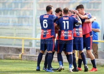 Taranto-Team Altamura 1-0, la cronaca: tempo galantuomo, El Turu Corado regala la vittoria ai rossoblu