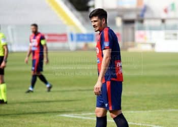 Taranto-Team Altamura 1-0, la cronaca: tempo galantuomo, El Turu Corado regala la vittoria ai rossoblu