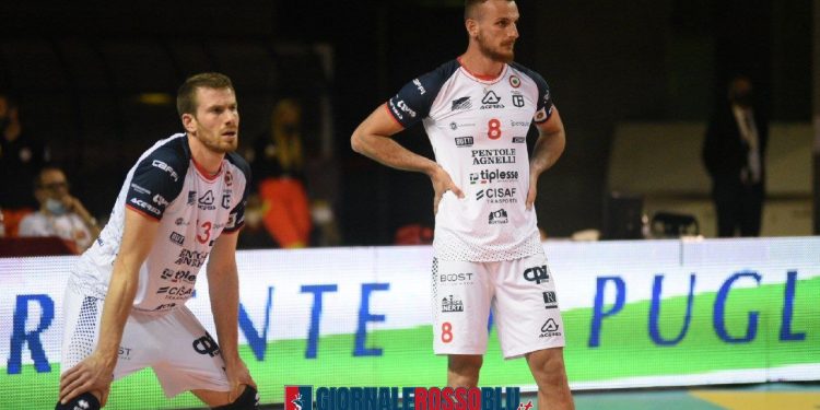 Super coppa A2: Prisma Taranto Volley-Agnelli Tipiesse Bergamo 1-3, la fotogallery