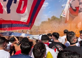 Taranto, i tifosi incontrano la squadra a Parco Cimino: le foto