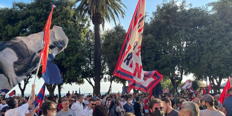 Taranto, scoppia la festa in città: la fotogallery