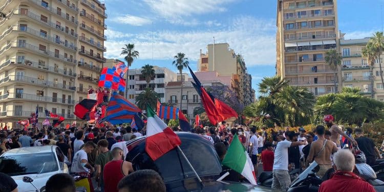 Taranto, scoppia la festa in città: la fotogallery