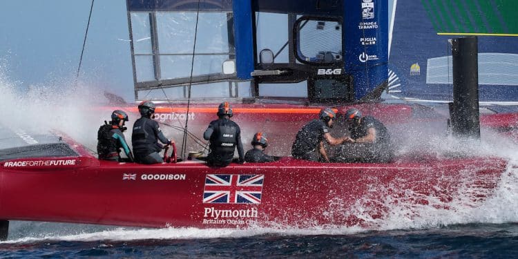 Italy Sail Grand Prix di Taranto: con i primi team scesi in acqua per le prove sale l’adrenalina