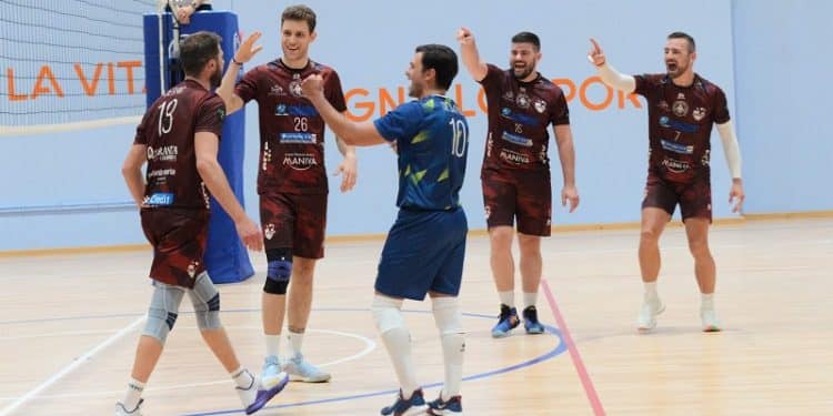 Volley Club Grottaglie: Gara 1 è granata, battuto il CUS Bari 3-0