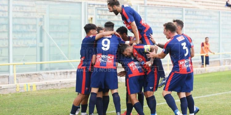 Taranto-Cerignola 4-2, la fotogallery