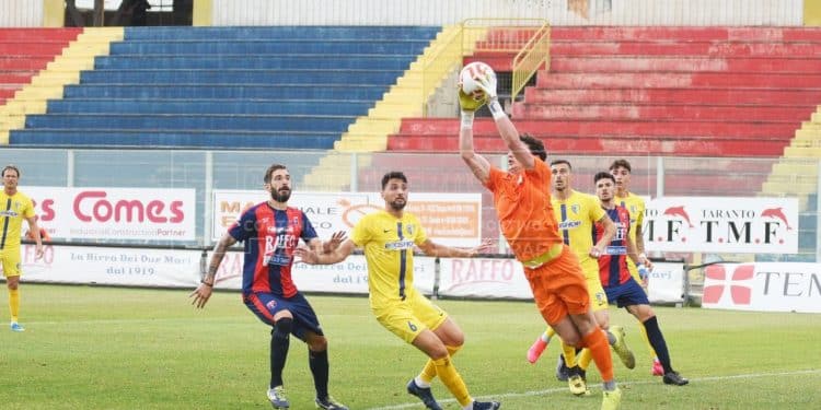 Taranto-Cerignola 4-2, la fotogallery