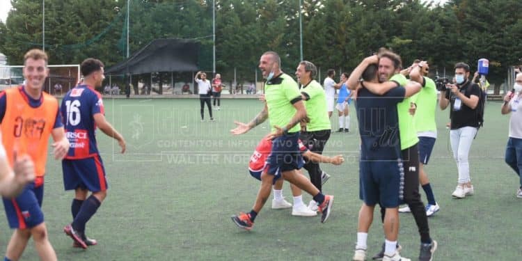Lavello-Taranto 2-3, la cronaca: vittoria all’ultimo respiro. E’ Serie C!