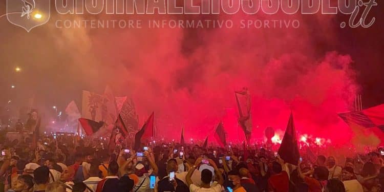 Taranto, scoppia la festa in città: la fotogallery