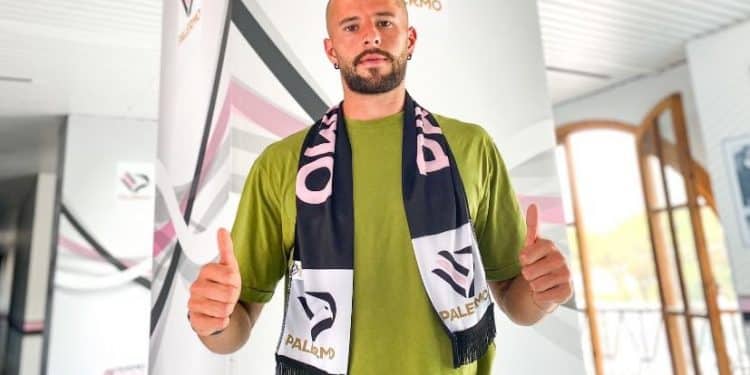 Palermo, ufficiale la firma di Maxime Giron