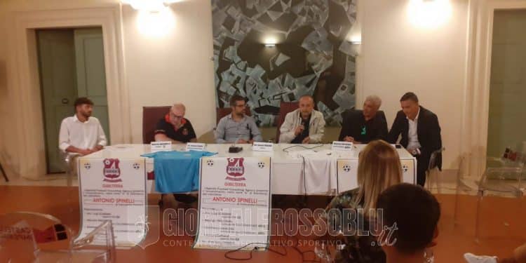 Calcio, Antonio Spinelli firma per il Glacis United F.C.
