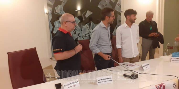 Calcio, Antonio Spinelli firma per il Glacis United F.C.