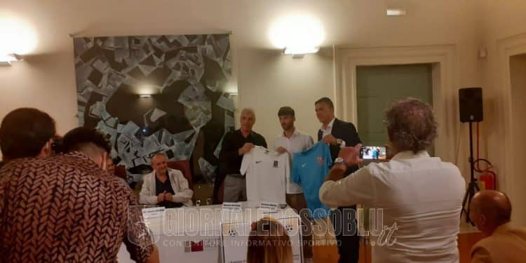 Calcio, Antonio Spinelli firma per il Glacis United F.C.
