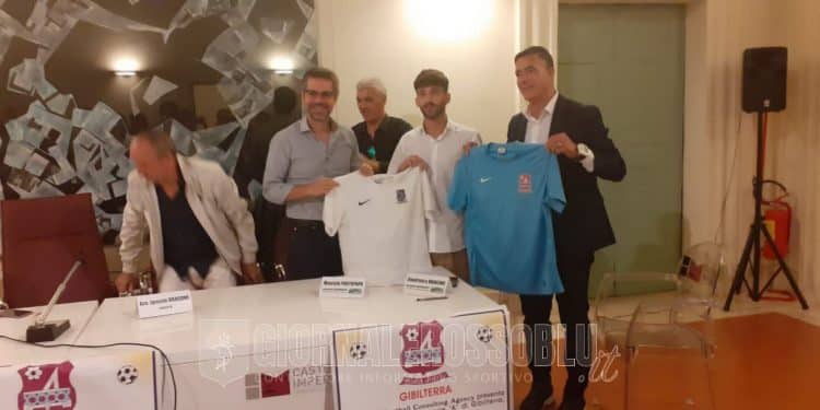 Calcio, Antonio Spinelli firma per il Glacis United F.C.