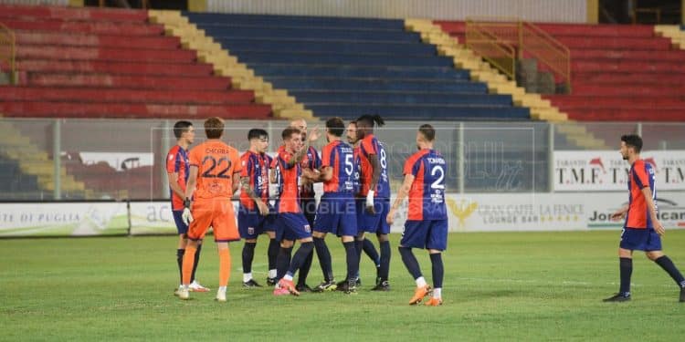 Serie C/C: Taranto e Turris non si fanno male allo Iacovone. Disastro Virtus Francavilla