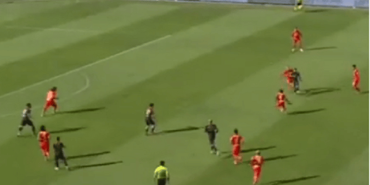 Catanzaro-Taranto 3-0, la moviola: prestazione arbitrale impeccabile. Il rigore per i calabresi c’è