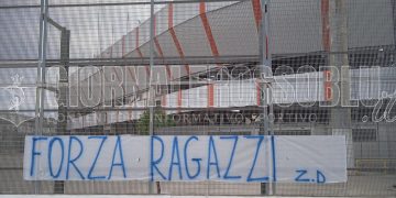 Taranto, tifosi a sostegno della squadra nonostante la disfatta di Catanzaro