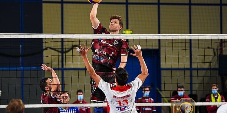 Volley Club Grottaglie: la stagione inizia con un ko