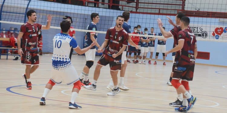 Volley Club Grottaglie: il Pala Campitelli si conferma un fattore, netto 3-0 all’Area Brutia