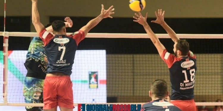 Prisma Taranto Volley-Sir Safety Conad Perugia, la fotogallery