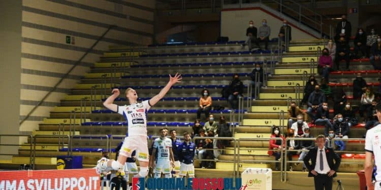 Gioiella Prisma Taranto-Itas Trentino 1-3, la fotogallery