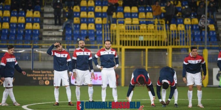 Juve Stabia-Taranto 3-2, la cronaca: al Menti non basta il cuore. Le vespe “stoppano” i rossoblu