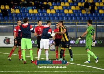 Juve Stabia-Taranto 3-2, la cronaca: al Menti non basta il cuore. Le vespe “stoppano” i rossoblu