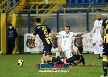 Juve Stabia-Taranto 3-2, la cronaca: al Menti non basta il cuore. Le vespe “stoppano” i rossoblu