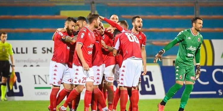 Taranto, ecco il derby contro il Bari: la scheda
