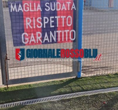 Taranto, l’amore dei tifosi è per sempre: ancora uno striscione di supporto