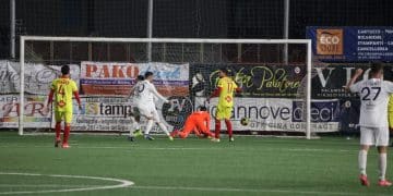 Turris-Taranto 1-2, la cronaca: Saraniti decisivo. Impresa rossoblù a Torre del Greco