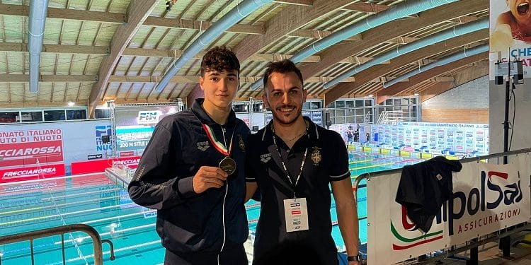 Nuoto, Luca Serio medaglia di bronzo ai Campionati Italiani